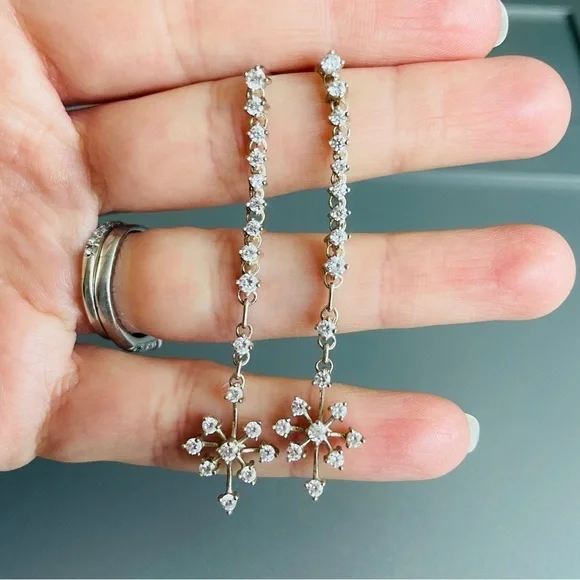 Shiny Cubic Zirconia CZ Snowflake Flower Sterling Silver Dangle Drop Ear…